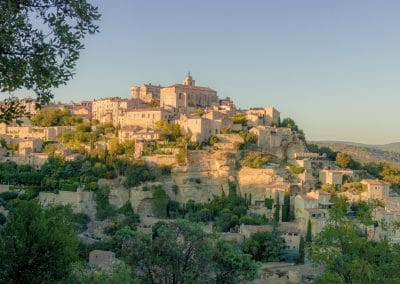 Gordes and its golden stones ...